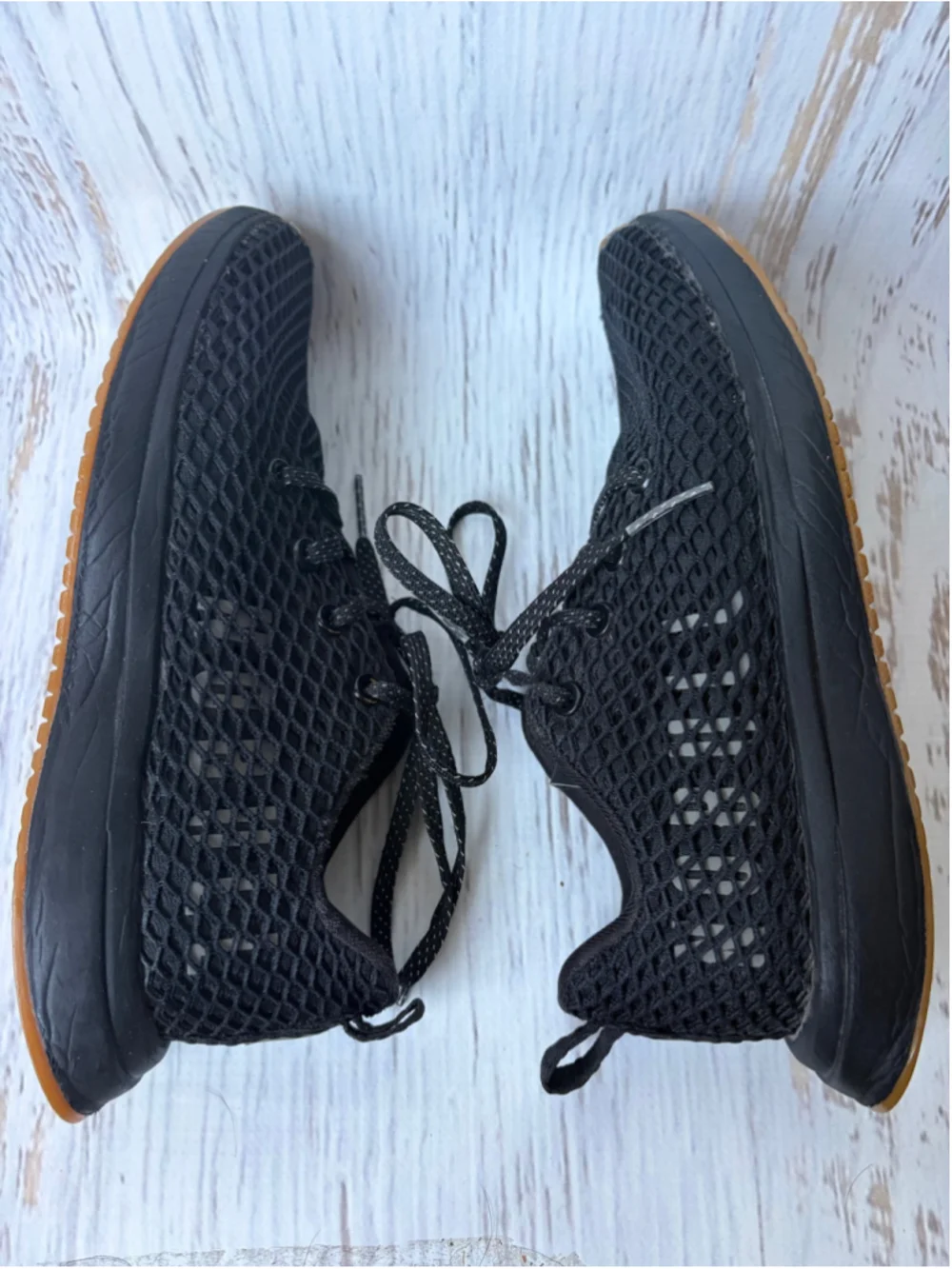Women's NOBULL Sneakers Size 6.5 Black and Brown